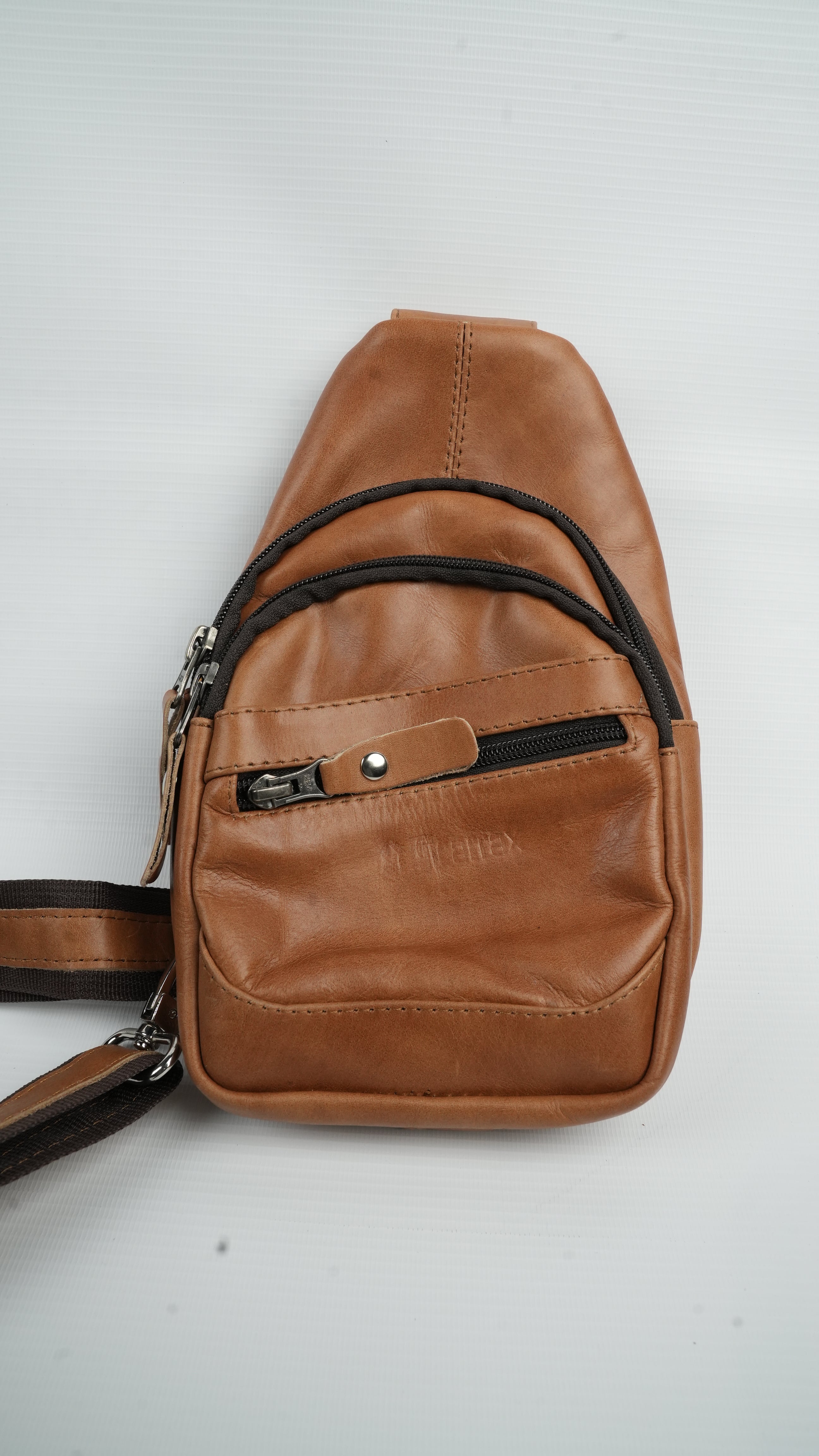 Waist bag (cow Leather)