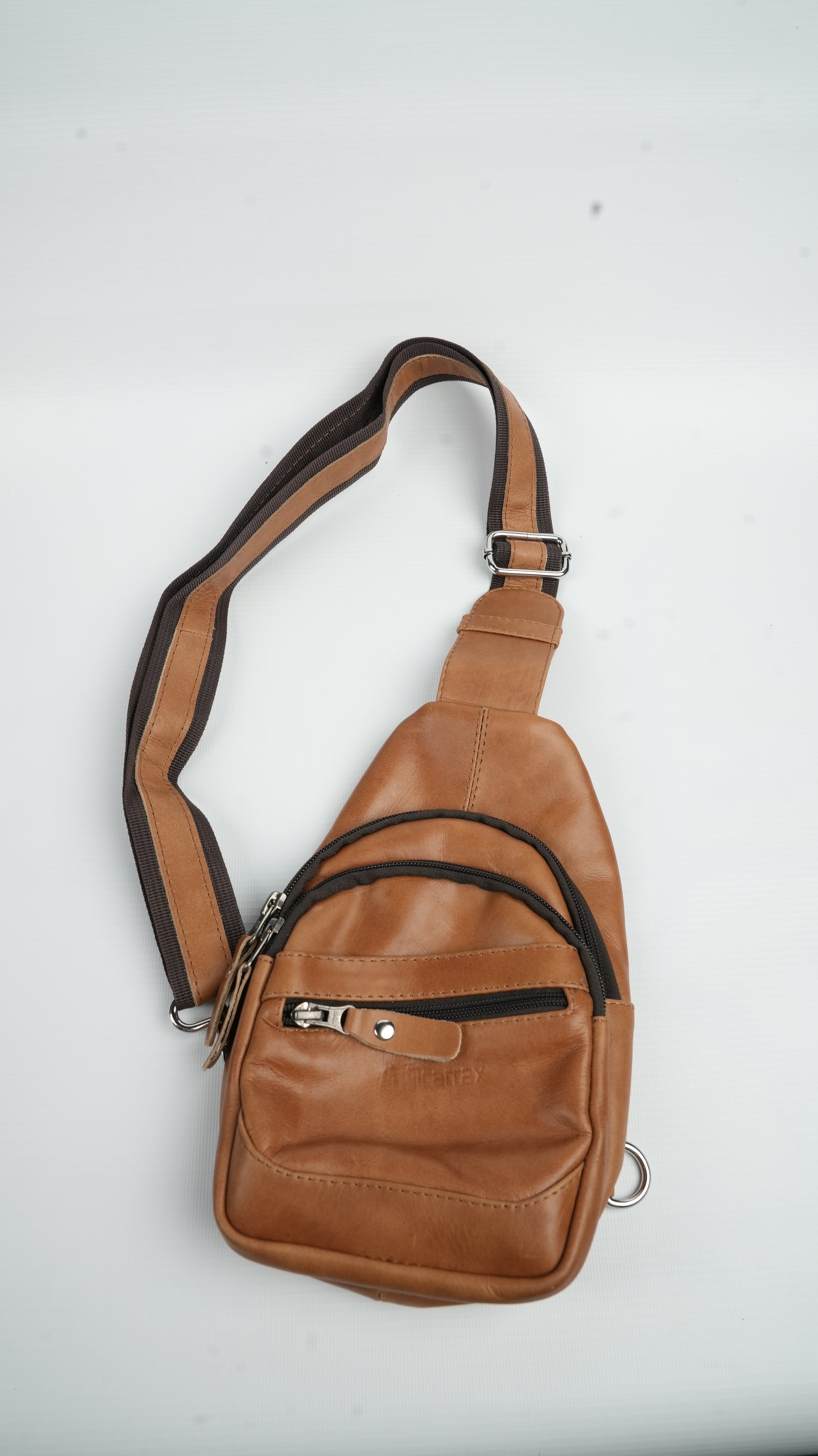 Waist bag (cow Leather)