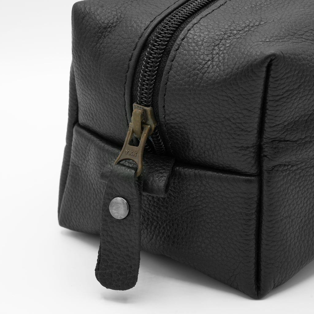 Medium size (Toiletry bag) Cow leather